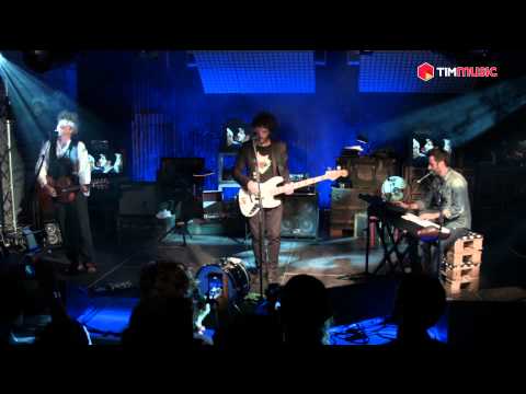 Fabi Silvestri Gazzè Exclusive Showcase - L'Amore Non Esiste