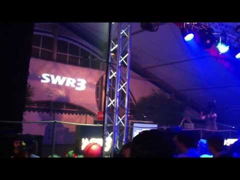 Live-Schalte zur SWR3 DanceNight in Köngen