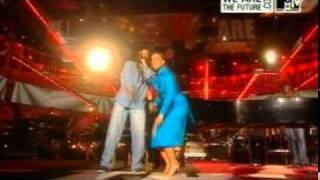alicia keys &amp; Julian marley - war (live).mpg
