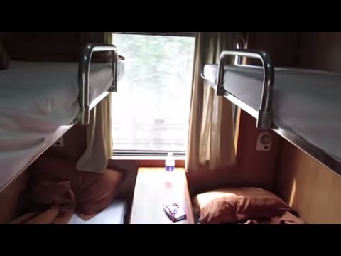 Sleeper Train in Vietnam (BONUS FOOTAGE!)