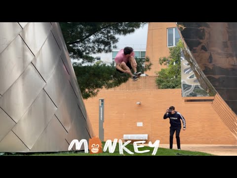 Twin Parkour - Monkey