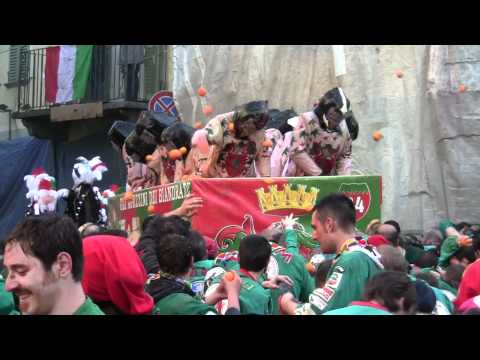 Battaglia delle Arance 2011 - Ivrea - gli Aguzzini dei Biandrate