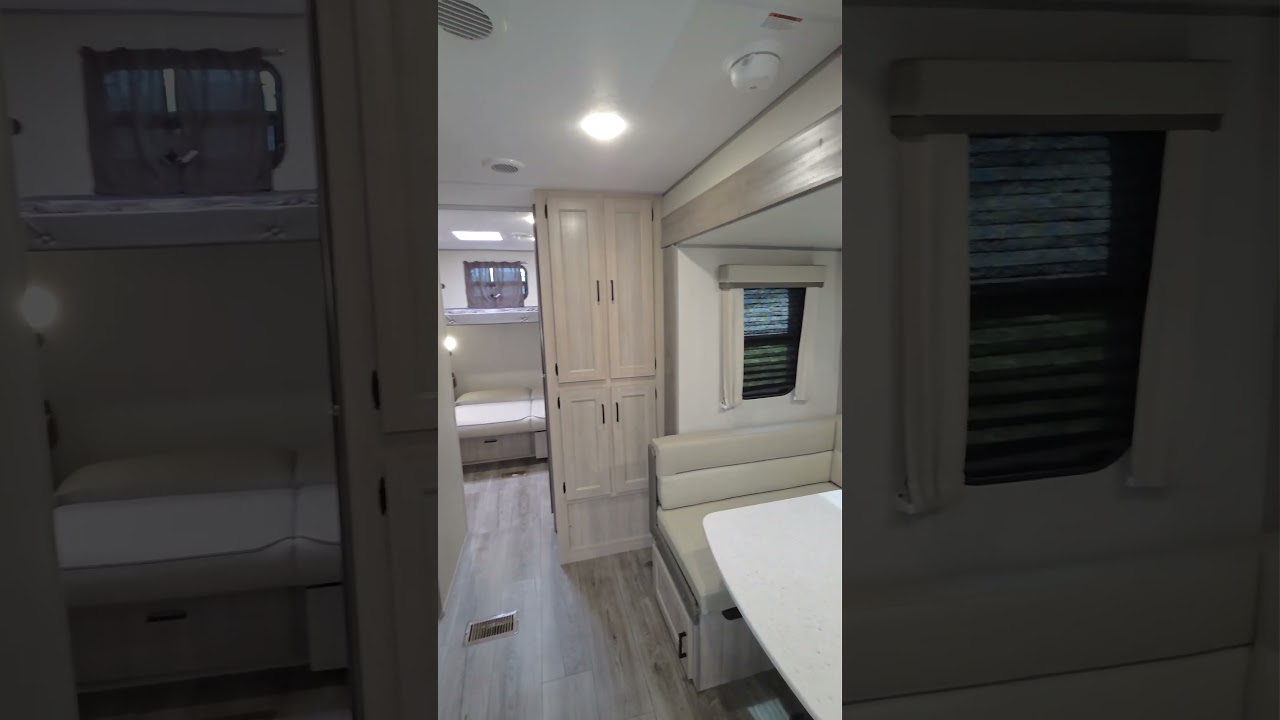 2026 Coachmen Catalina Legacy Edition 293QBCK TRAVEL TRAILER
