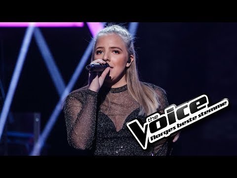 Andrea Santiago Stønjum - Dangerous Woman | The Voice Norge 2017 | Live show