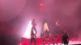 Kesha - Sleazy (Kesha’s Version) [Live in Mansfield]
