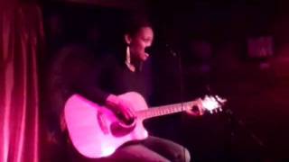 Shanice Green sings "Please Do" (ORIGINAL) at Apache Cafe