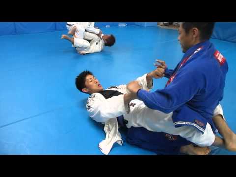 女性歓迎・仲間ができる・護身術【船橋市・AXIS柔術千葉】スクール