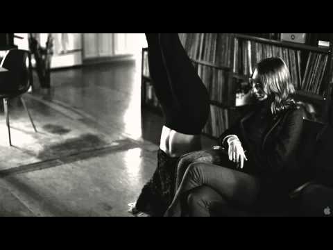 Frances Ha (Clip 'Not Date Him')