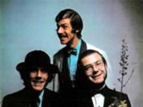 Giles, Giles and Fripp / Wonderland (1968)