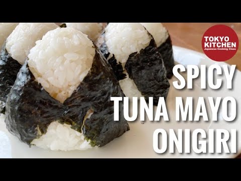 HOW TO MAKE SPICY TUNA MAYO ONIGIRI | Onigiri Rice Ball with Spicy Tuna Mayo Filling
