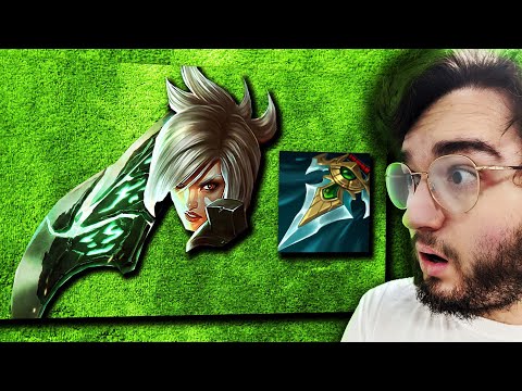 Why is This MASTER Playing LETHALITY RIVEN MID?