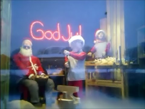 Julskyltning i ett fönster i Stockaryd