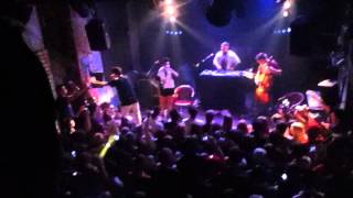 Pourquoi pas nous de Bigflo et Oli en live à la Dynamo