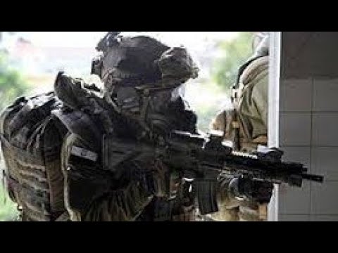 Polish GROM Operators during exercise