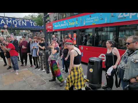 WONK UNIT 'Go Easy' Live @ Three Amigos Skate Shop, Camden Road, London, Late Afternoon 03/07/21
