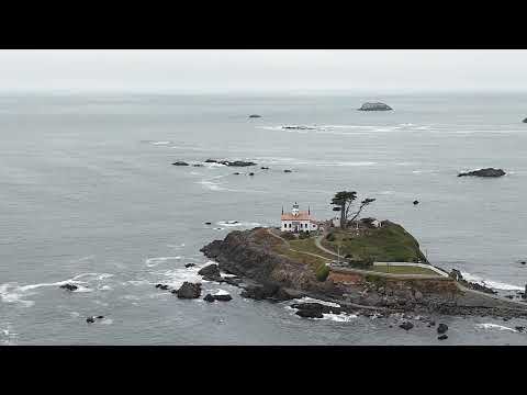 Battery Point Lighthouse the Jetty and Whalers Island