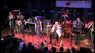 Steve Martin and Edie Brickell - Get Along Stray Dog