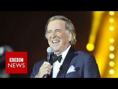 Sir Terry Wogan: Veteran broadcaster dies, aged 77 - BBC News