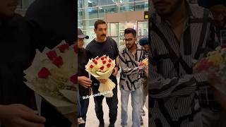 Download lagu John Abraham snapped 🔥🔥at Delhi airport #johnabraham #john #bollywood #trendingshorts #trend mp3 Download lagu John Abraham snapped 🔥🔥at Delhi airport #johnabraham #john #bollywood #trendingshorts #trend mp3