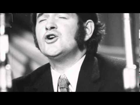 Dafydd Iwan - Gweddi Dros Gymru