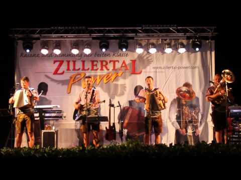 Zillertal Power - A boarisches Diandl und a Bua aus Tirol