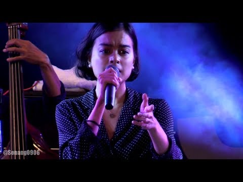 Indra Lesmana ft. Eva Celia – Takkan Ada Cinta yang Lain @ Prambanan Jazz 2018 [HD]