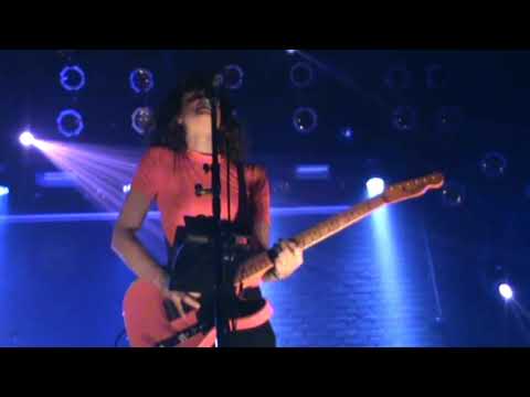 MARILINA BERTOLDI Y DESHACER EN VIVO NICETO