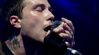 My Chemical Romance - DESTROYA (Live at iTunes Festival 2011)