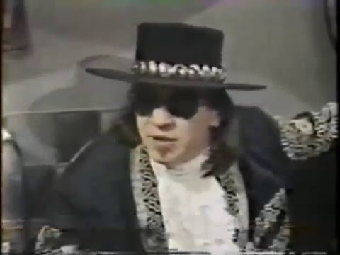 SRV compared with Hendrix · Interview