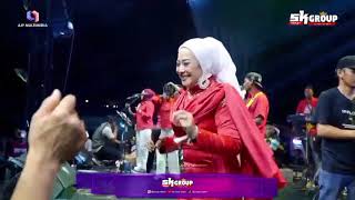 Download lagu SK Group | Bunga Bunga Cinta - Wawa Marissa (Live Cover) mp3