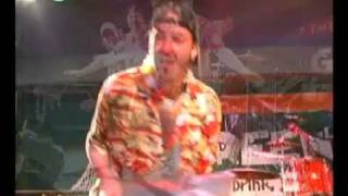 Jimmy Buffett Introduces Jimmy and the Parrots