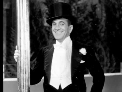 Al Jolson sings "About A Quarter To Nine"