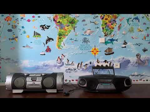 JVC RV NB10 vs XC3 soundcheck Ghettoblaster