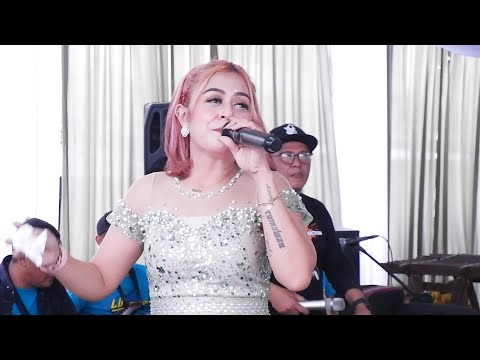 ADE ASTRID NIKMAT DURIAT FT LD PRO LIVE CIKOLE..