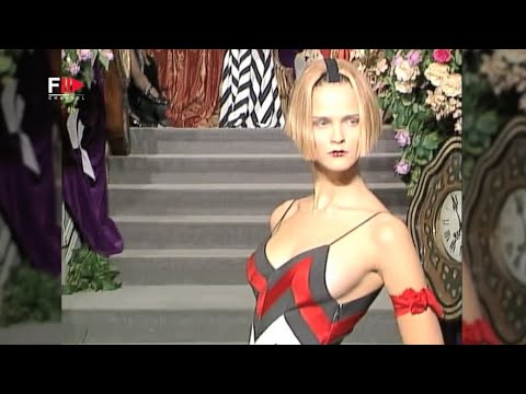 Vintage in Pills CHRISTIAN DIOR Spring 1999 - Fashion Channel