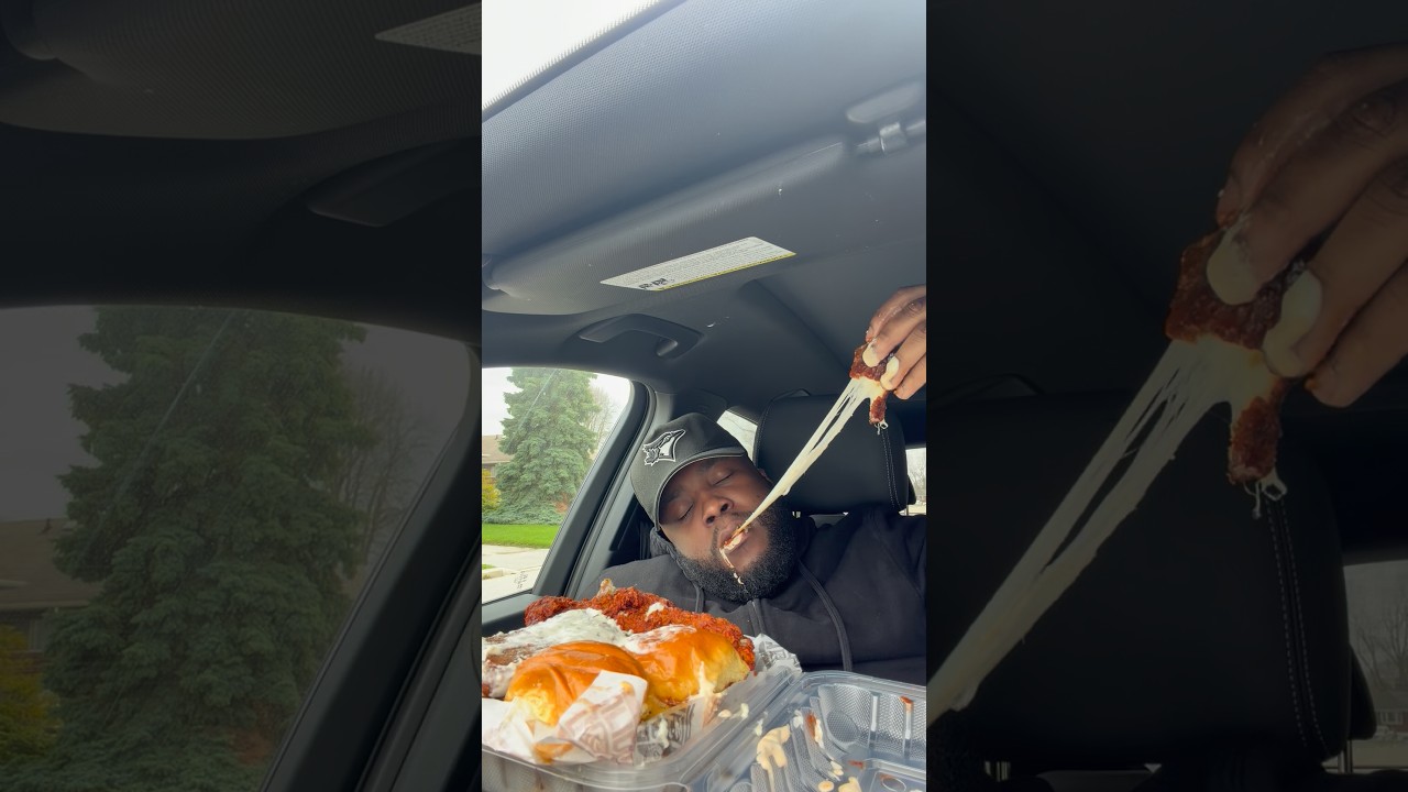 Best LONGEST cheese pull ever! #foodreview #yummy