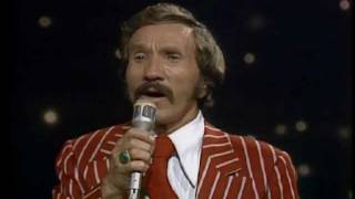 MARTY ROBBINS YOU&#39;LL NEVER WALK ALONE Live