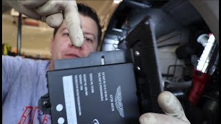 Replacing the Convertible Roof Module (CRM) in an Aston Martin
