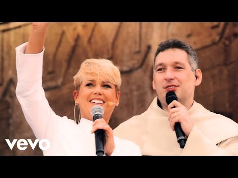 Padre Marcelo Rossi - Erguei as Mãos (Video Ao Vivo) ft. Xuxa