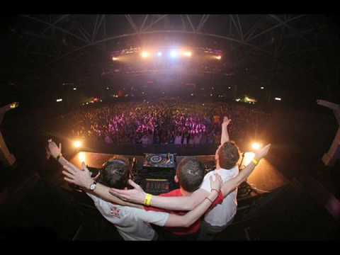 above & beyond - 02 - Sundriver - City Lights.wmv