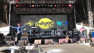 Flört - İzmir Marşı(İzmir MilyonFest Karşıyaka)