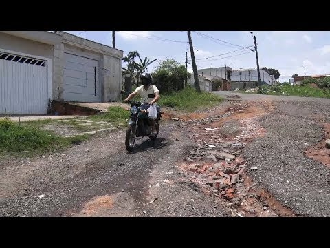 Moradores do Recanto Paraíso reclamam de buracos