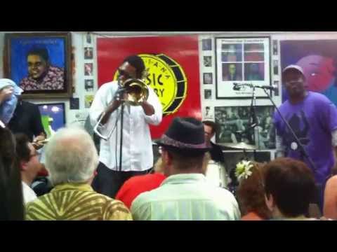 Galactic (feat. Corey Glover of Living Colour) - Cult of Personality