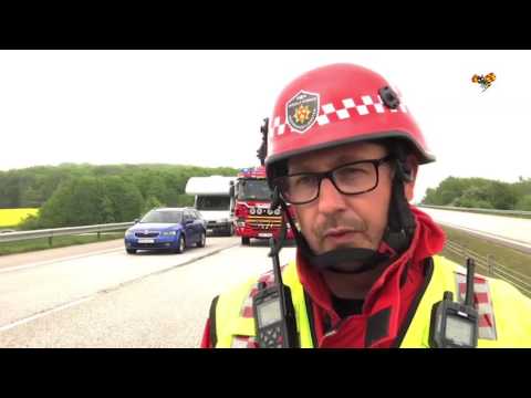 En person död efter våldsam frontalkrock