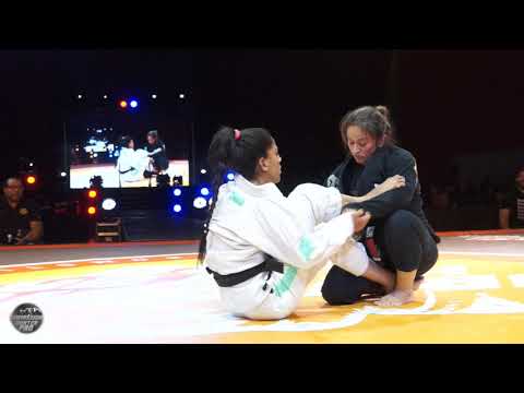 Submission Hunter Pro 68 Silvia Araujo vs Brenda Castillo