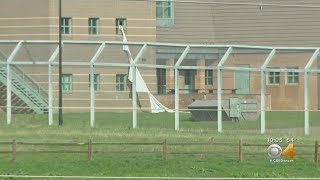 Police Continue Search For Escaped Inmates