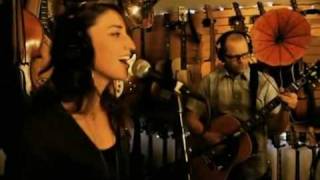 Weezer Feat Sara Bareilles - (If You&#39;re Wondering If I Want You To) I Want You To [Acoustic]