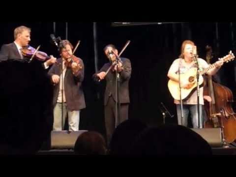 Dale Ann Bradley & The Nashville Bluegrass Band, In Despair