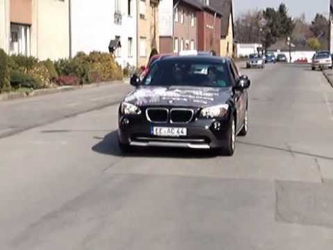 Klasse B: Grundfahraufgabe Gefahrenbremsung aus 30 km/h