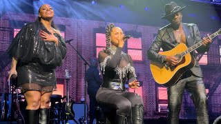 Alicia Keys - In Common / Underdog / No One - live in Cologne 2022 (Köln Front of Stage)